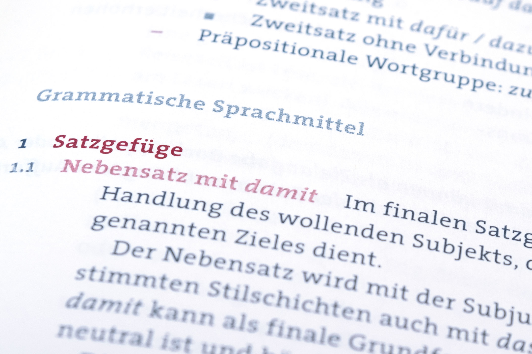 Didaktische Buchgestaltung, Mikrotypografie, Lehrwerk Grammatik in Feldern, Verlag für Deutsch München