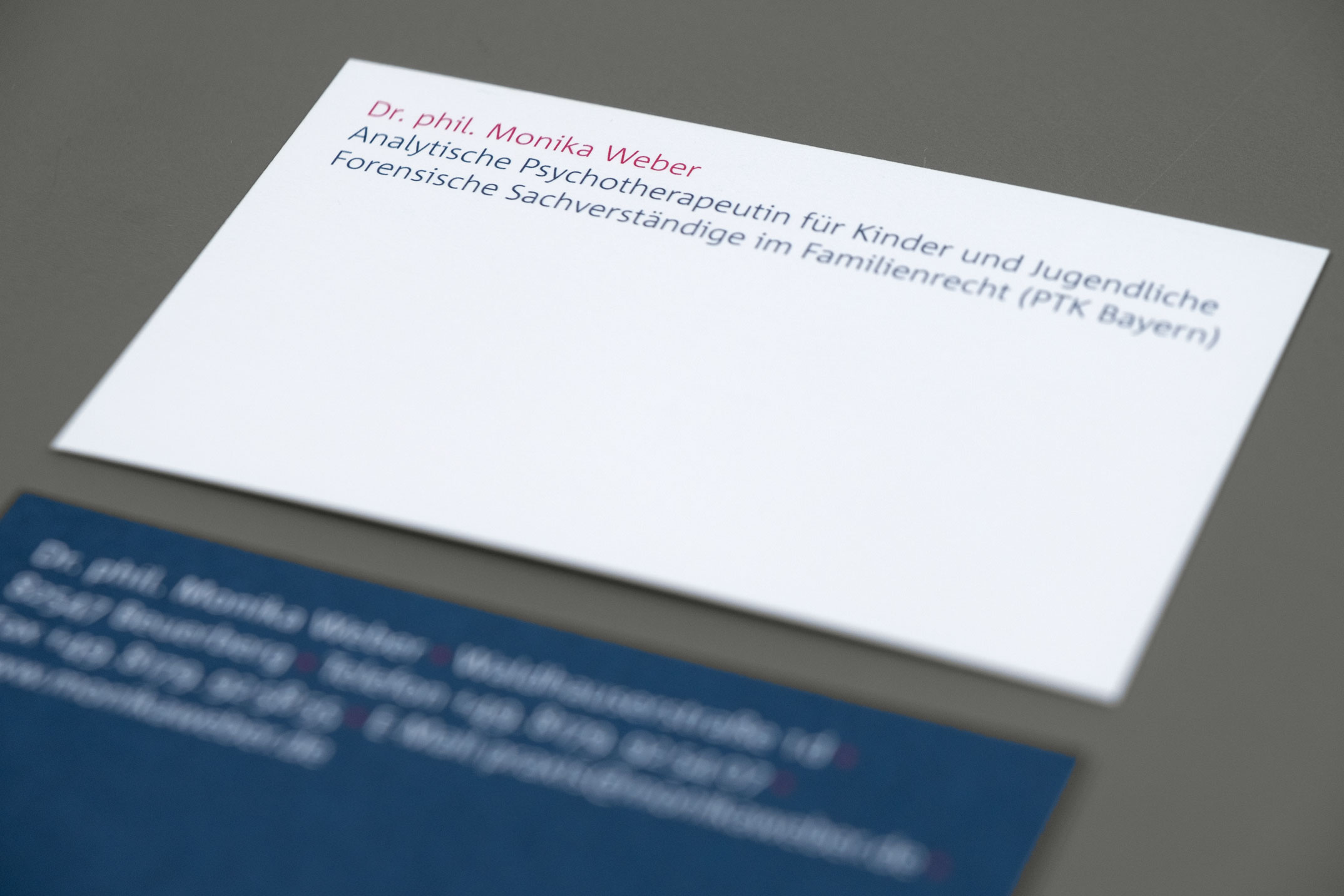 Visitenkarte – Corporate Design Dr. phil. Monika Weber, Psychotherapeutin für Kinder- und Jugendliche, forensische Gutachterin